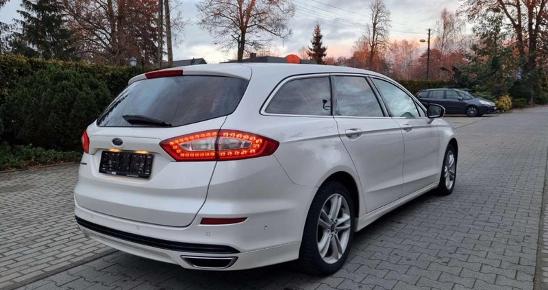 Ford Mondeo cena 58900 przebieg: 189000, rok produkcji 2017 z Łabiszyn małe 277